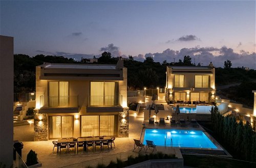Foto 6 - Luxury Villa Aqua With 2 Private Pools