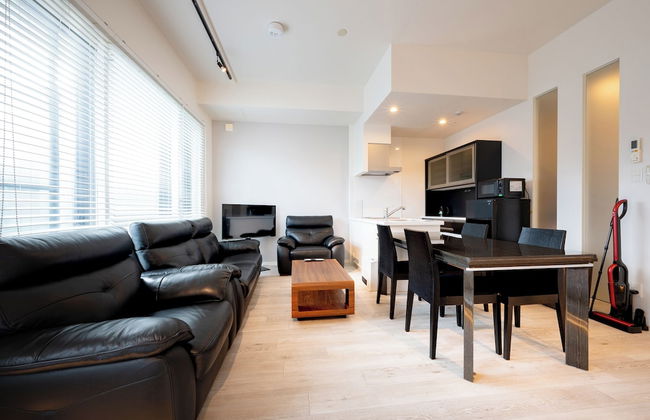 Minn Chitose - Photo 8