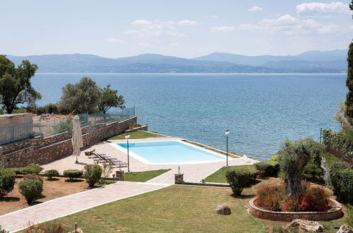 Photo 24 - Eretria Luxurious Seafront Villa