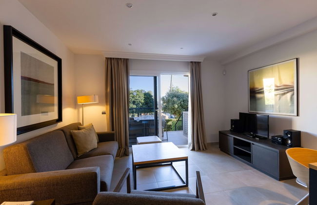 Ramada Hotel & Suites by Wyndham Costa del Sol - Foto 39