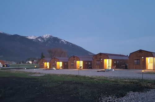 Foto 45 - Glacier Acres Guest Ranch