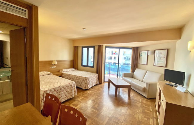MS Apartamentos Puerto Marina - Foto 24