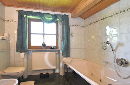 Foto 15 - Beautiful Apartment in the Bavarian Forest With Balcony and Whirlpool tub