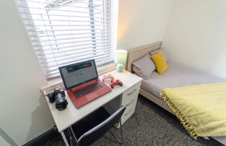 Photo 1 - Impeccable 1-bed Studio in Birmingham