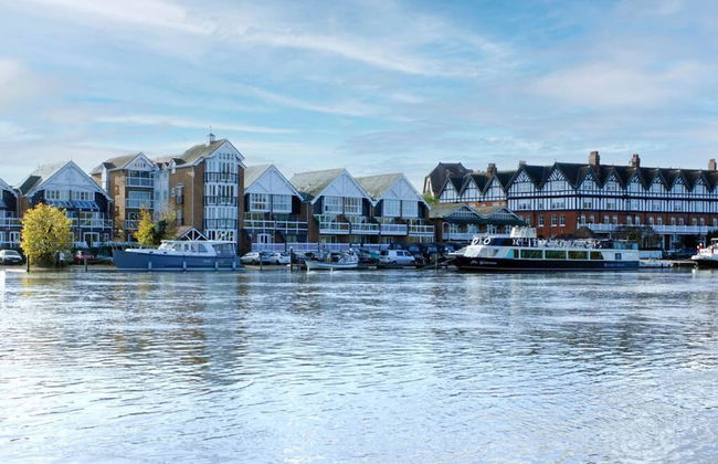 The Oars - Riverfront Property - From 300 Per Night - Foto 19