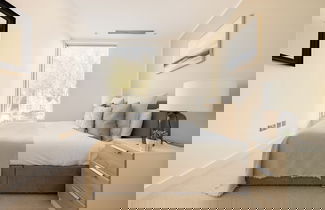Photo 3 - The Hounslow Apartment