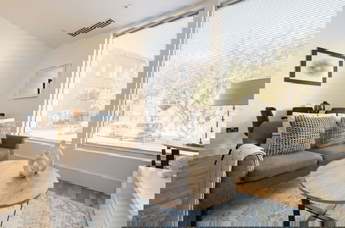 Photo 1 - The Hounslow Apartment