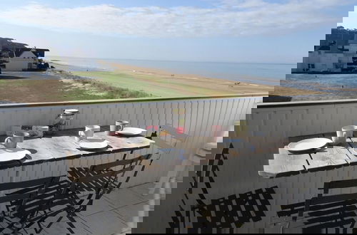 Photo 13 - Directly on the Beach, Maisonnette Apartment With Fantastic sea View