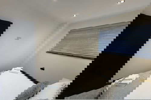 Foto 5 - Miles House