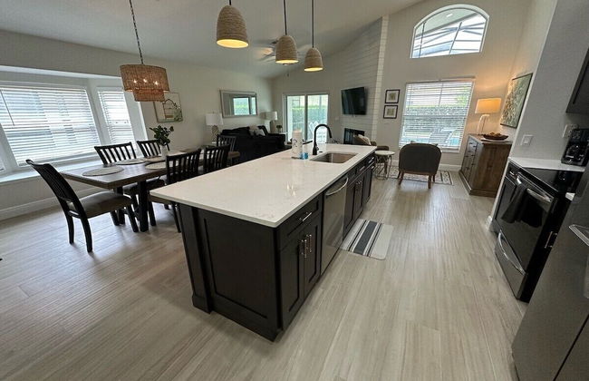 3067bal South Facing Pool & Spa - Free Pool Heat Special!! - Foto 7