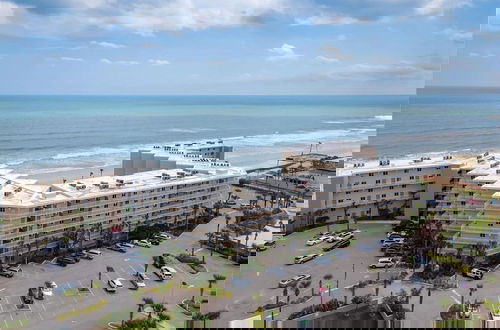 Foto 10 - Oceanfront 2 bed Condo in New Smyrna Beach FL