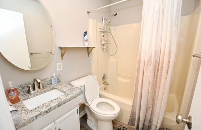 3 Blocks From Nd 3 Bedroom 2 Bath Home 1815 - Photo 10