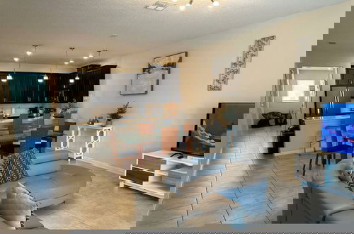 Foto 4 - Fabulous 3 Bedroom With Game Room
