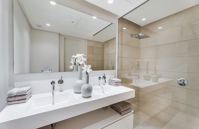 MONDRIAN Luxury Suites & Villas - Photo 53