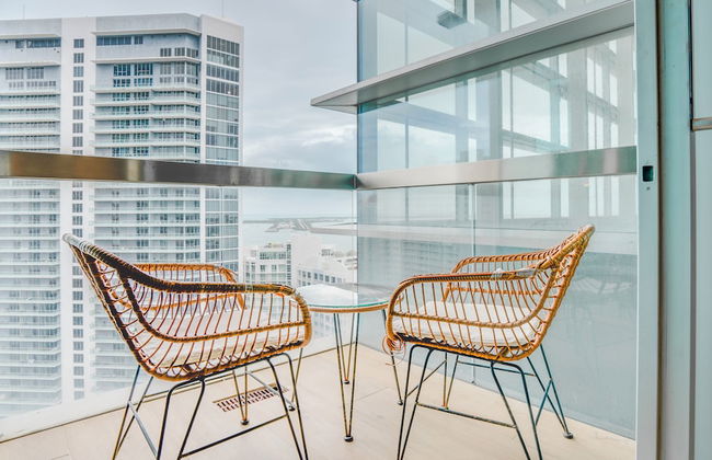 Oceanfront Luxury Condos - Foto 28