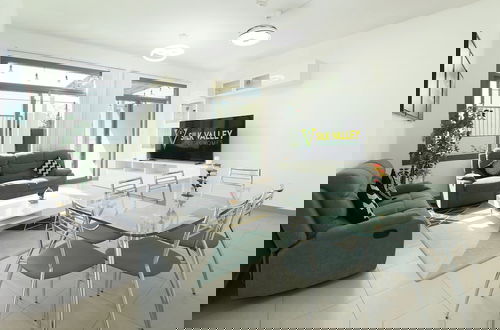 Foto 8 - Luxury 4B and maid's with private garden