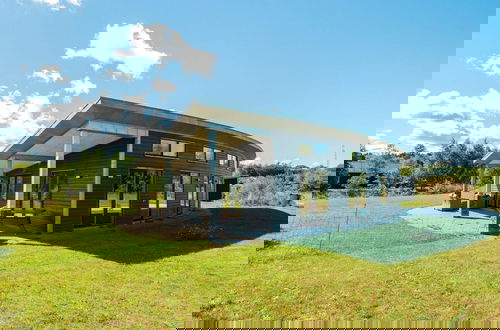 Photo 39 - Luxury Lakeside Retreat With Spa-by Traum
