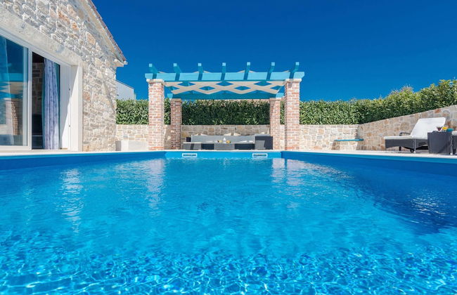 Modern Villa in Sukosan With Private Swimming Pool - Foto 27