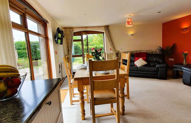The Victorian Barn self catering holidays with pool & hot tubs - Foto 60