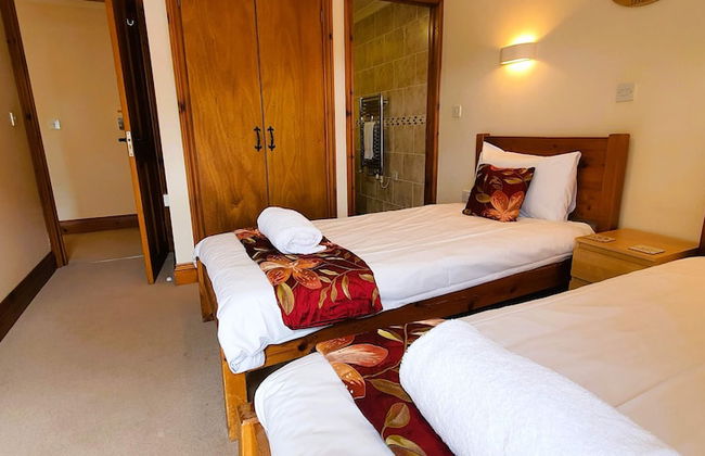 The Victorian Barn self catering holidays with pool & hot tubs - Foto 57
