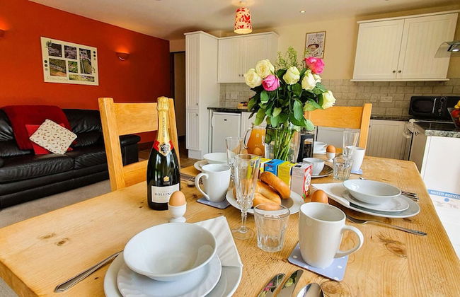 The Victorian Barn self catering holidays with pool & hot tubs - Foto 62