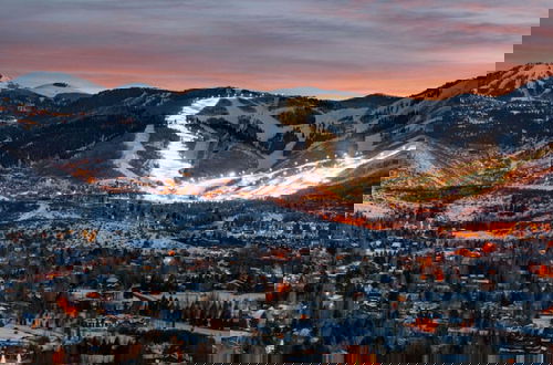 Foto 31 - Deer Valley Den by Avantstay Beautiful Home in Ideal Location in Park City