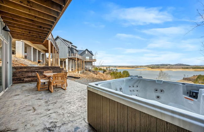 NEW Lake Cabin Sleeps 14 Indoor Pool Hot Tub - Photo 44