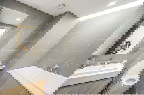 Photo 26 - The Zei Plaza Luxury Apartments