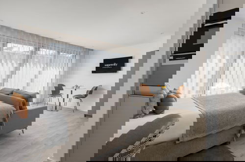 Photo 4 - Forth House by Supercity Aparthotels