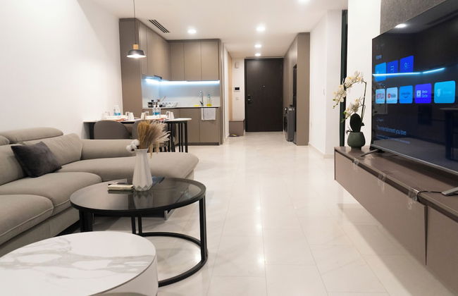 Moonway Luxury Suites At Eaton Residence - Photo 76