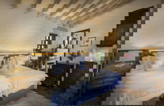 Foto 3 - Elegant Villa With Communal Space