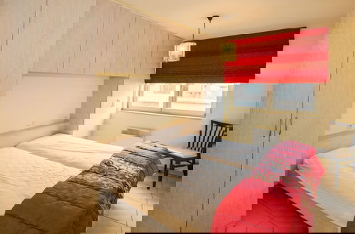 Photo 3 - Bright Apartment With Terrace