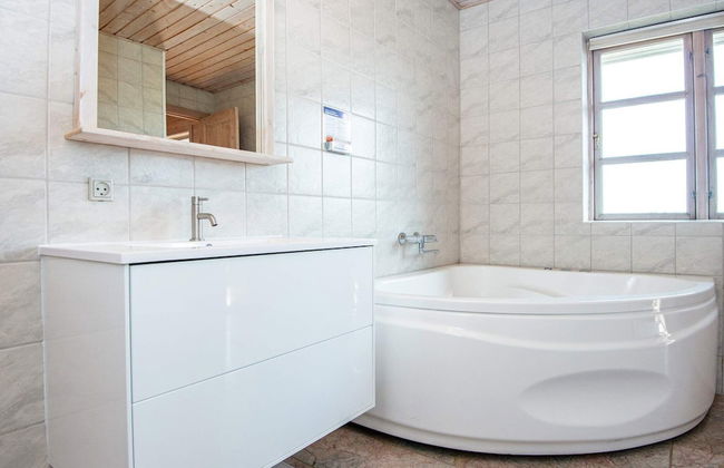 8 Person Holiday Home in Harboore - Foto 15