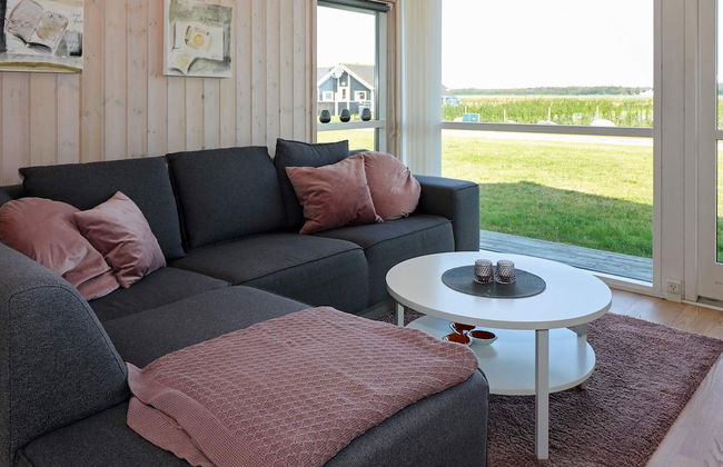 Spacious Holiday Home in Storvorde near Sea - Foto 10