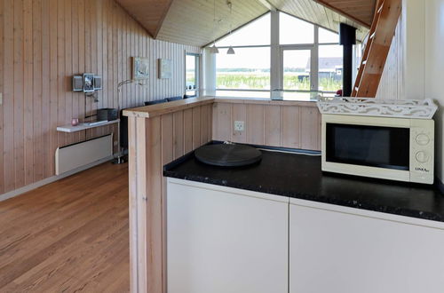 Photo 12 - Spacious Holiday Home in Storvorde near Sea