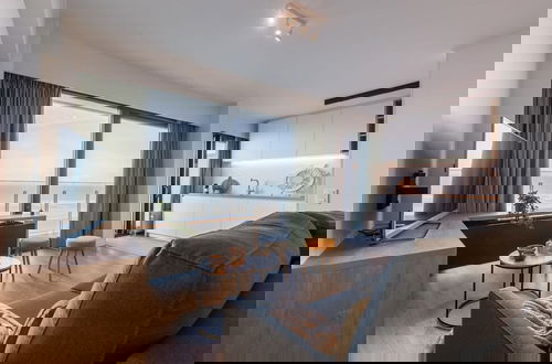 Foto 22 - Cosy Apartment With Terrace Overlooking the sea