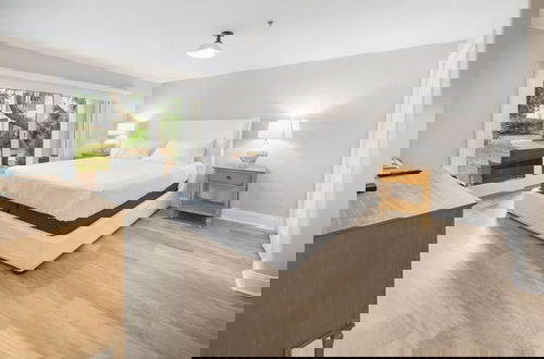 Foto 5 - Modern & Spacious PCB Condo! 1st Floor, Pvt Porch