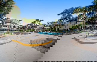 Foto 1 - Modern & Spacious PCB Condo! 1st Floor, Pvt Porch