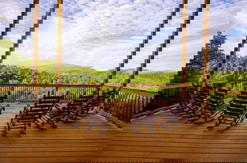 Foto 5 - Luxury 14br Haven Views Games Hot Tubs More