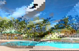 Foto 1 - The Trinidad by Brightwild Pool View Parking