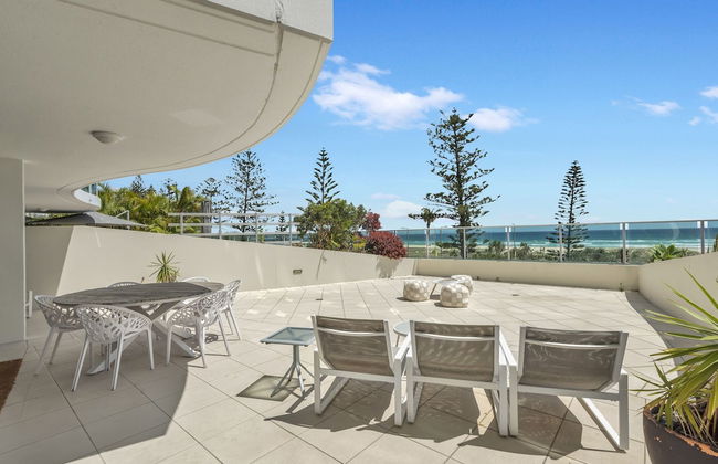 Reflection on the Sea - Foto 66