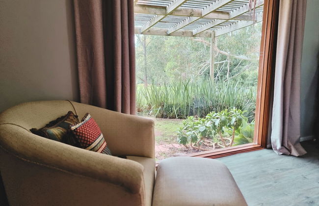 Rustic Country Lane Farmhouse in Lysterfield - Photo 34