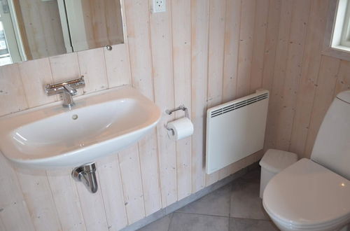 Photo 15 - 7 Person Holiday Home in Hvide Sande