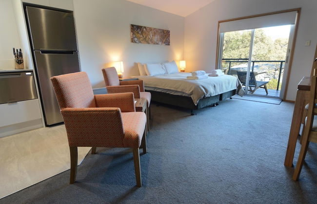 Oaks Lake Crackenback Resort - Photo 9