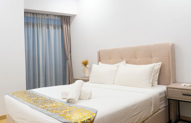 Moonway Luxury Suites At Eaton Residence - Photo 7