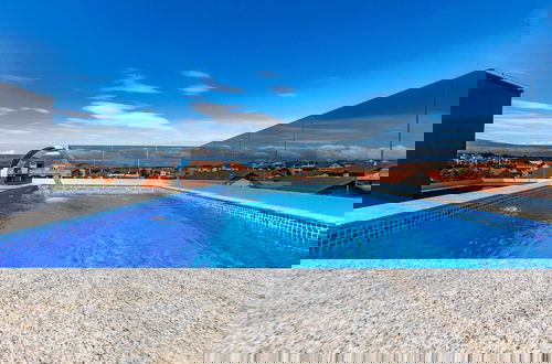 Foto 66 - Exquisite Prestige Luxury Apartments With Shared Pool
