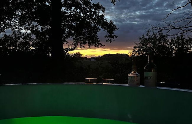 Wellness Lodge Hottub - Photo 22