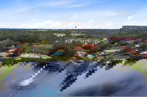 Foto 26 - Amazing Townhouse Close To Disney 2 Bed 2.5 Bath 2 Bedroom Townhouse by RedAwning
