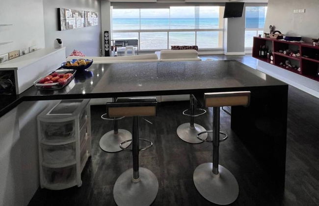 Seafrontapartment-sleeps4-pool-parking-garden - Foto 12