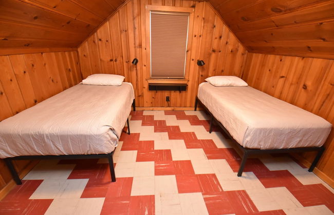 20 min Walk to ND 3 Bedroom 2 Bath Home 54475 - Photo 11